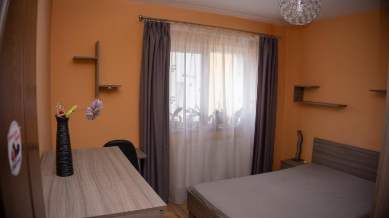 Apartament cu doua camere | decomandat | Zorilor