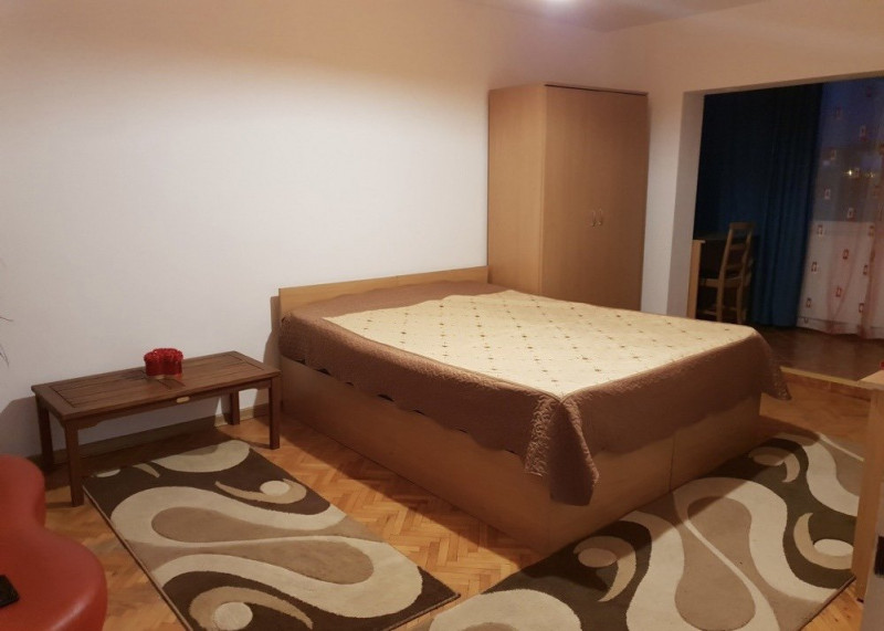 Apartament cu 2 camere decomandate | Zona semicentrala