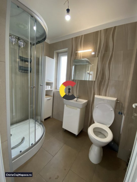 Casa moderna cu 4 cam. | Bun gust | Curte proprie | str. Iancu Jianu