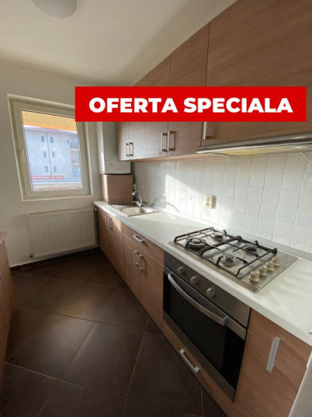 Vând apartament complet mobilat, 2 balcoane, str Porii