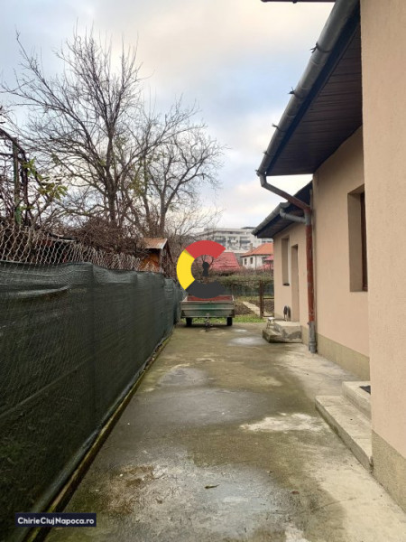 Casa/Spatiu comercial cu 3 camere decomandate, in IRIS, 25 min. pana la Gara C