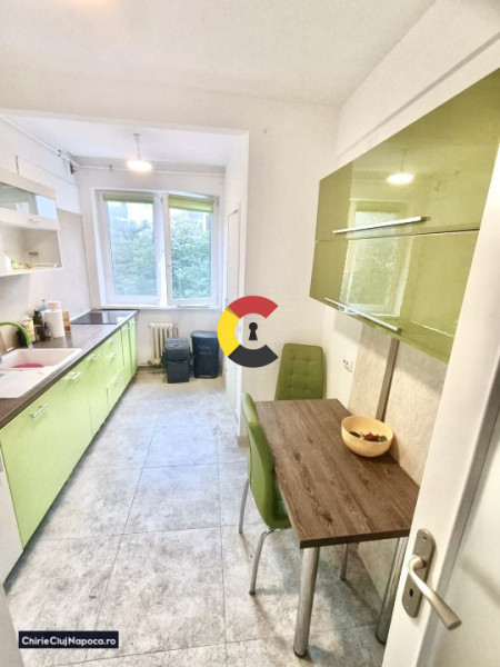 Apartament spatios cu 3 camere, GRIGORESCU, 3-4 minute de bus, parcare 