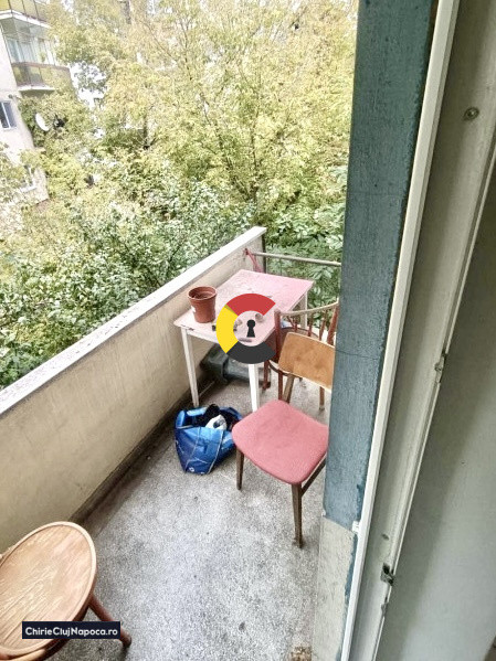 Apartament spatios cu 3 camere, GRIGORESCU, 3-4 minute de bus, parcare 