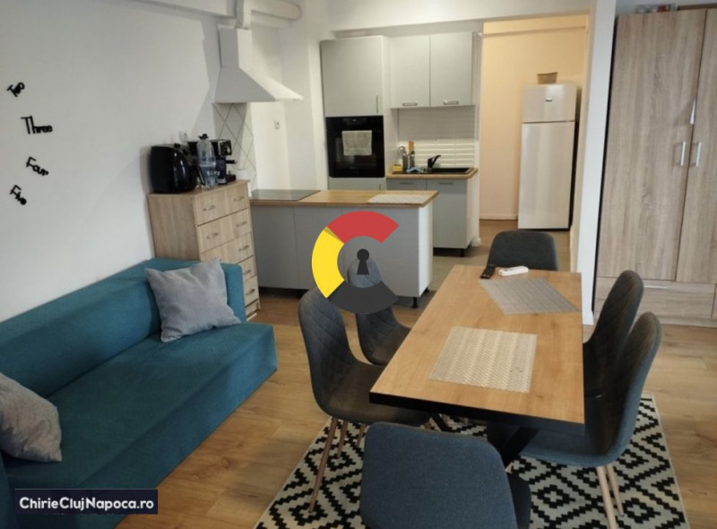 Apartament o camera| Zona Pietei 1 Mai| Terasa generoasa