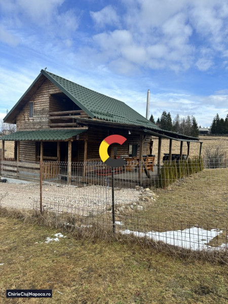 Direct Proprietar Vând cabana lemn Marisel 