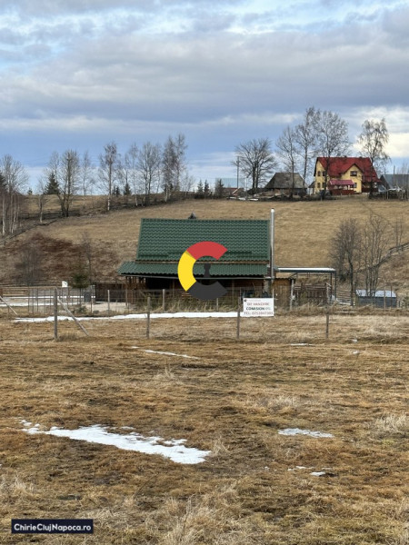 Direct Proprietar Vând cabana lemn Marisel 