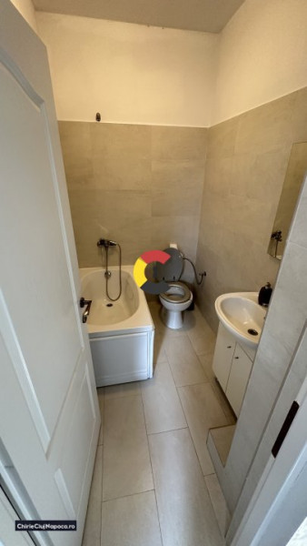 Închiriez apartament cu o camera, parcare, zona Rompetrol Calea Turzii