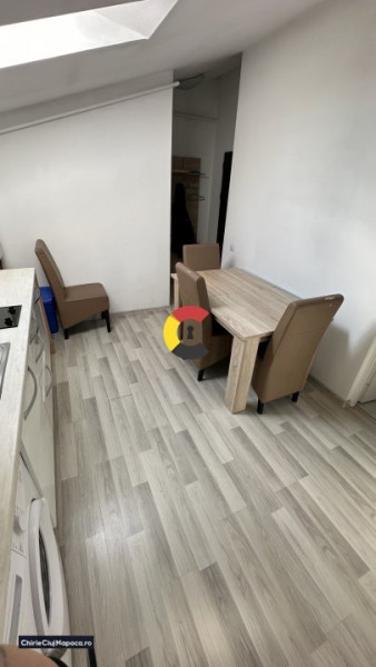 Închiriez apartament cu o camera, parcare, zona Rompetrol Calea Turzii