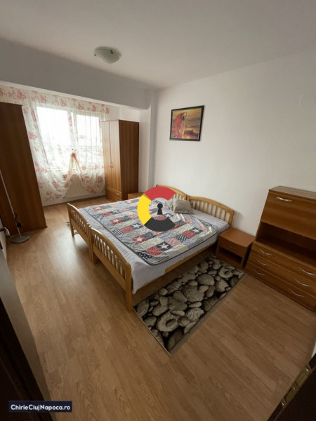 Închiriez apartament cu dormitor și living+bucătărie zona Calea Turzii