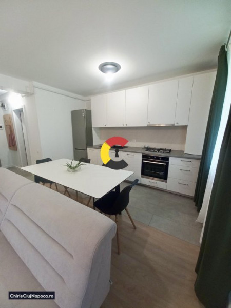 Apartament deosebit pe 2 nivele, in zona CALEA TURZII. Curte privată 