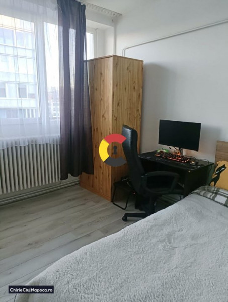 Apartament dragut cu 2 camere, ULTRACENTRAL, zona Piata Mihai Viteazu, balcon