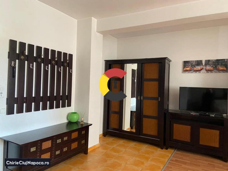 Apartament spațios cu o camera, zona Semi-Centrala