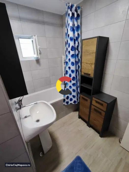 Apartament fain cu 2 camere, GHEORGHENI, zona Titulescu