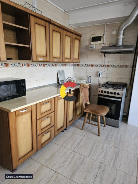 Apartament cu 3 dormitoare + balcon zona Campului Manastur 