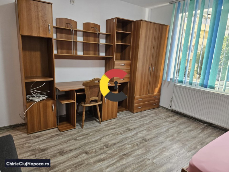 Apartament cu 3 dormitoare + balcon zona Campului Manastur 