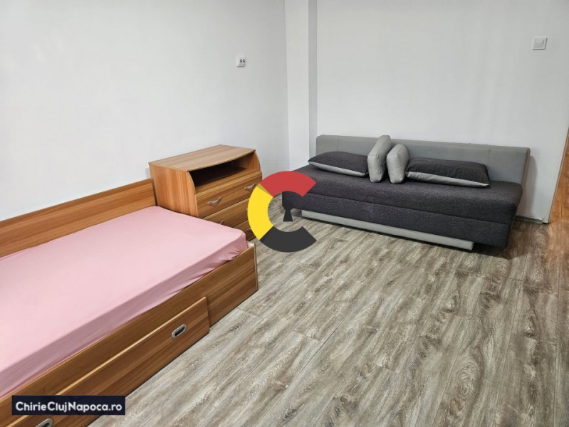 Apartament cu 3 dormitoare + balcon zona Campului Manastur 