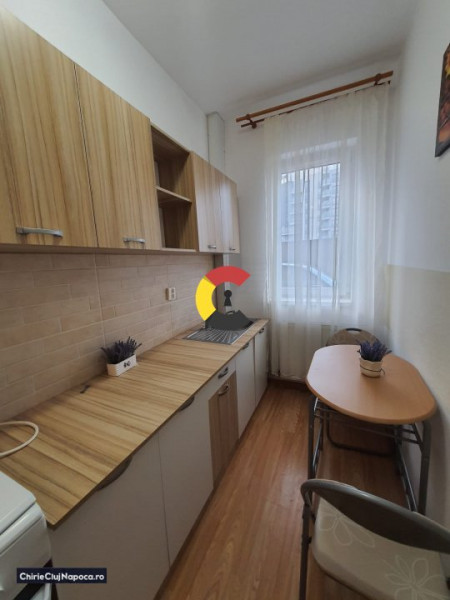 Apartament dragut cu 2 camere. Zona Bună Ziua. Parcare proprie!