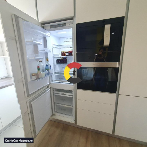 Apartament frumos cu 2 camere, GHEORGHENI, zona Titulescu, parcare 