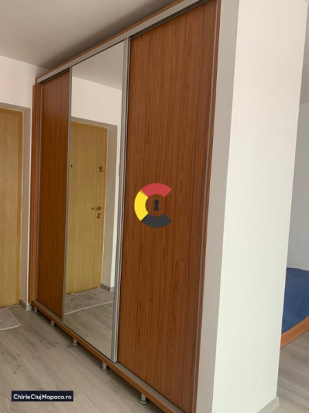 Apartament cu o cameră decomandat, zona Fac de medicină, strada Hasdeu