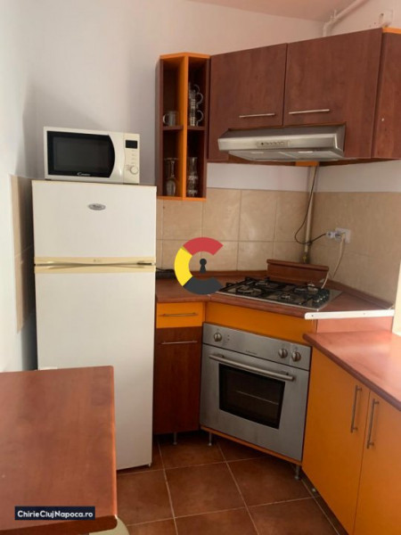 Apartament cu o cameră decomandat, zona Fac de medicină, strada Hasdeu