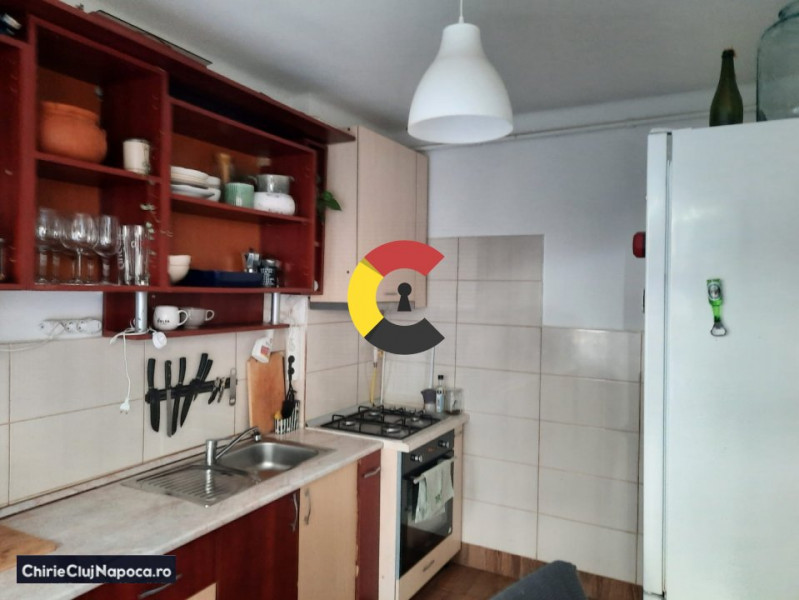 Apartament cu 2 camere in zona Semi-Centrala!