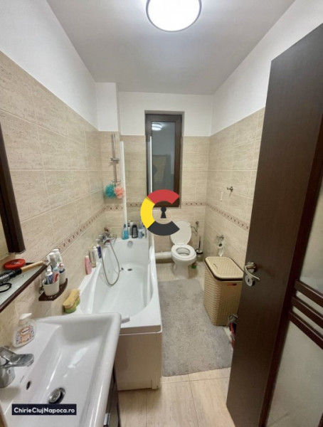 Apartament fain cu 3 camere, BUNA ZIUA, zona Elf, garaj