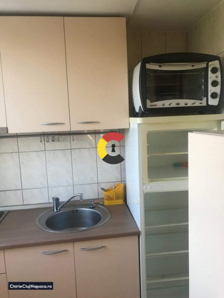 Garsoniera frumoasa cu balcon, AC, zona McDonald's Manastur 