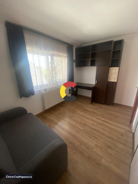 Apartament cu 3 camere la mansarda. Zona Semi-Centrală!Pet Friendly