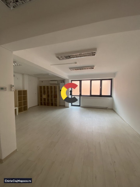 Spațiu birou cu 2 camere | parcare | bloc nou | lift | terasă 