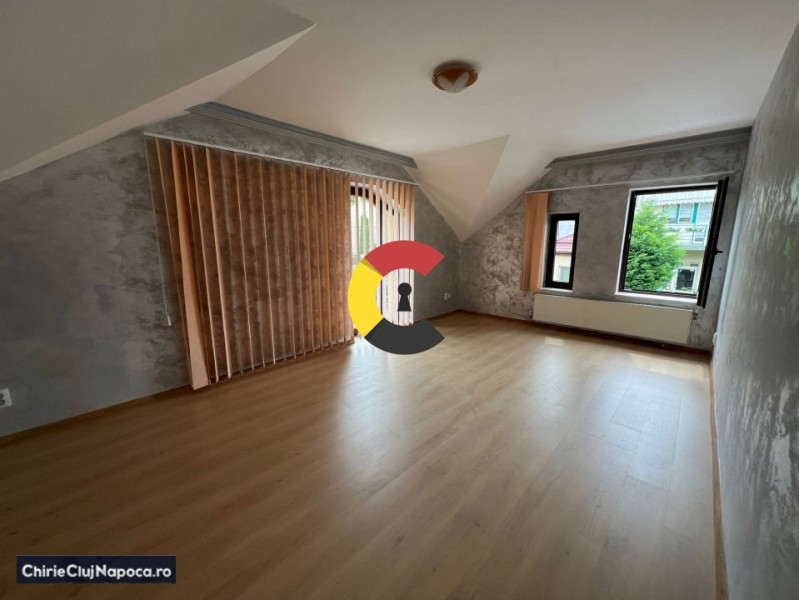 Casa-spațiu de birou cu 5 incaperi(200 mp)  în Manastur, 