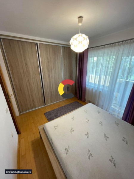 Închiriez apartament cu 3 camere decomandate în Zorilor | 2 parcări 