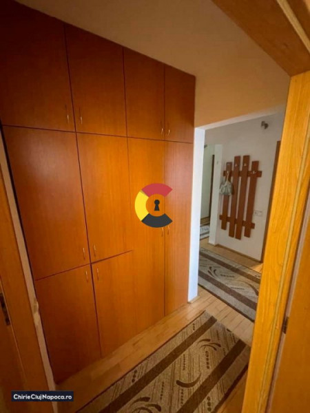 Închiriez apartament cu 3 camere decomandate în Zorilor | 2 parcări 