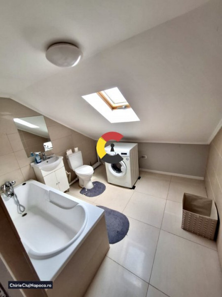 Apartament la mansardă cu 2 camere în cartier SOMEȘENI 
