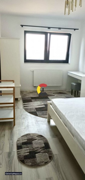 Apartament cu 3 camere! Strada FRUNZIȘULUI 