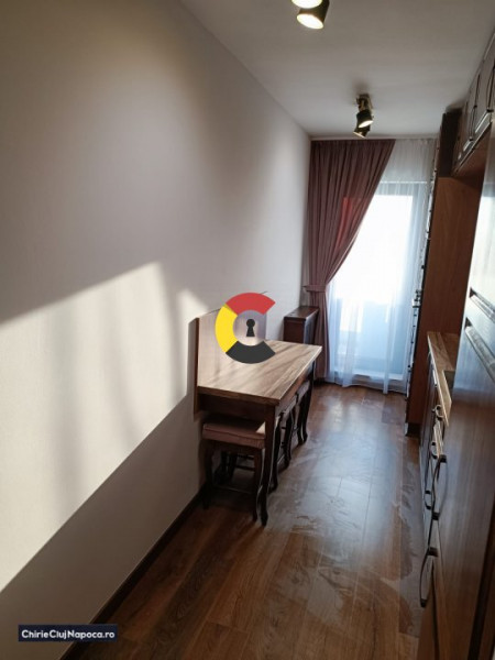 Apartament deosebit cu 3 camere! Strada FRUNZIȘULUI-SEASONS