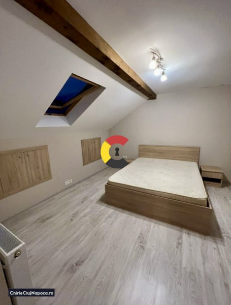 Apartament dragut la casa cu 2 camere, CENTRU, zona Traian, parcare 