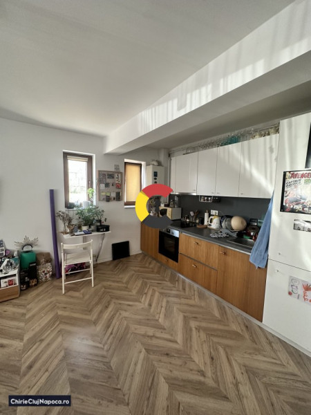 Vând ap 50 mp zona Vivo demisol Înalt in cf apartament. 