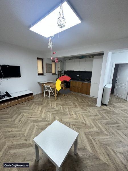 Vând ap 50 mp zona Vivo demisol Înalt in cf apartament. 