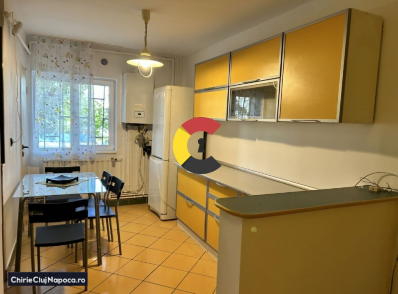 Apartament studențesc de 2 camere deco - Zorilor zona Golden Tulip 