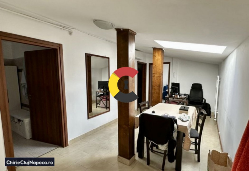 Apartament frumos cu 4 camere, INTRE LACURI, zona Iulius Mall, parcare 