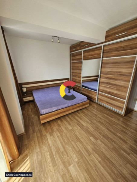 Apartament frumos cu 3 camere + 2 bai - Centru zona Platinia -Parcare 