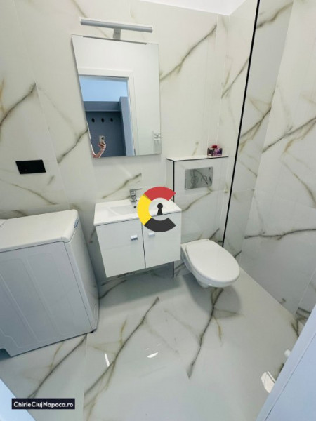 Apartament modern cu 3 camere + balcon, spatios, zona Baciu