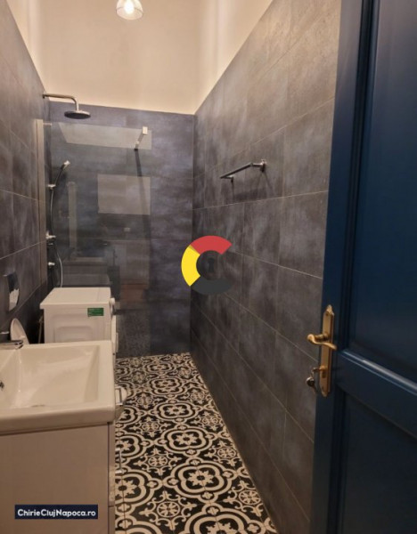 Apartament frumos cu 2 camere• Zona CENTRALĂ