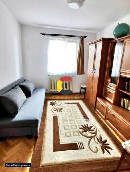 Apartament fain cu 3 camere, GHEORGHENI, Zona Hotel Royal, balcon si parcare