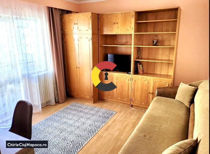 Apartament studentesc cu 2 camere, INTRE LACURI, zona Lacului 3, balcon 