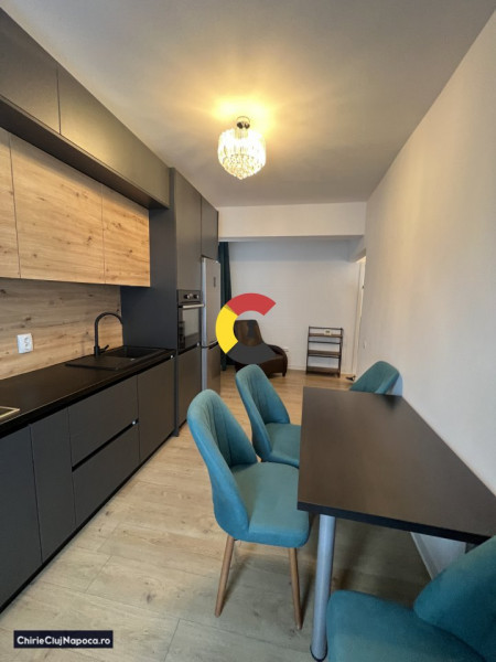 Apartament modern cu 2 camere+parcare inclusa in Floresti-lângă str, Eroilor