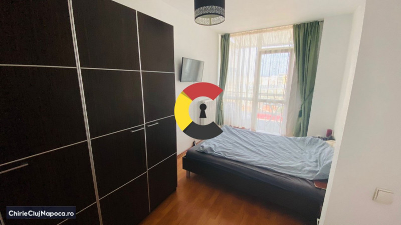 Apartament fain cu 2 camere, Centru, zona Opera Nationala, balcon si garaj