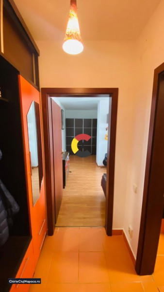 Apartament fain cu 2 camere, Centru, zona Opera Nationala, balcon si garaj