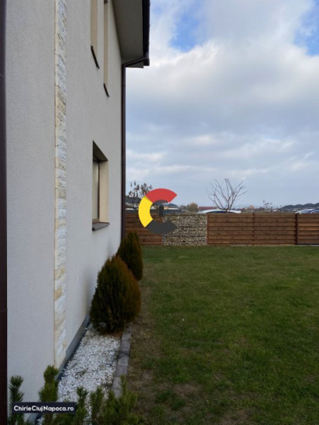 Vila moderna cu 3 camere + grădină proprie | parcări | 20 min de Cluj