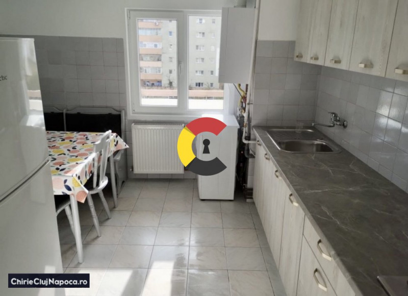 Apartament fain cu 2 dormitoare, MANASTUR, zona MOL, balcon 